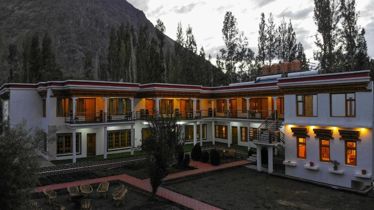 Hotel Nubra Residency Charasa Exterior photo